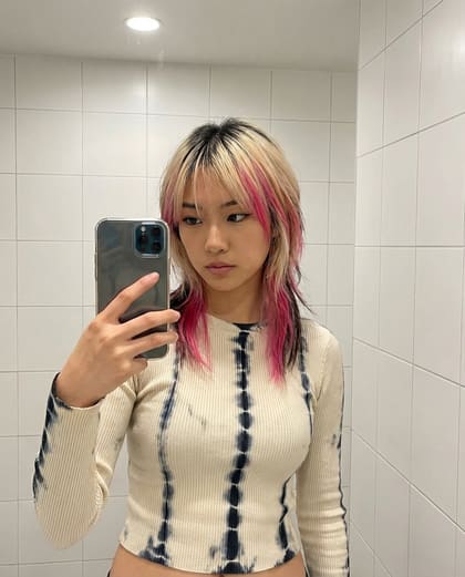 Aya Nakamura profile preview