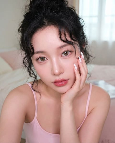 Natalie Ho profile