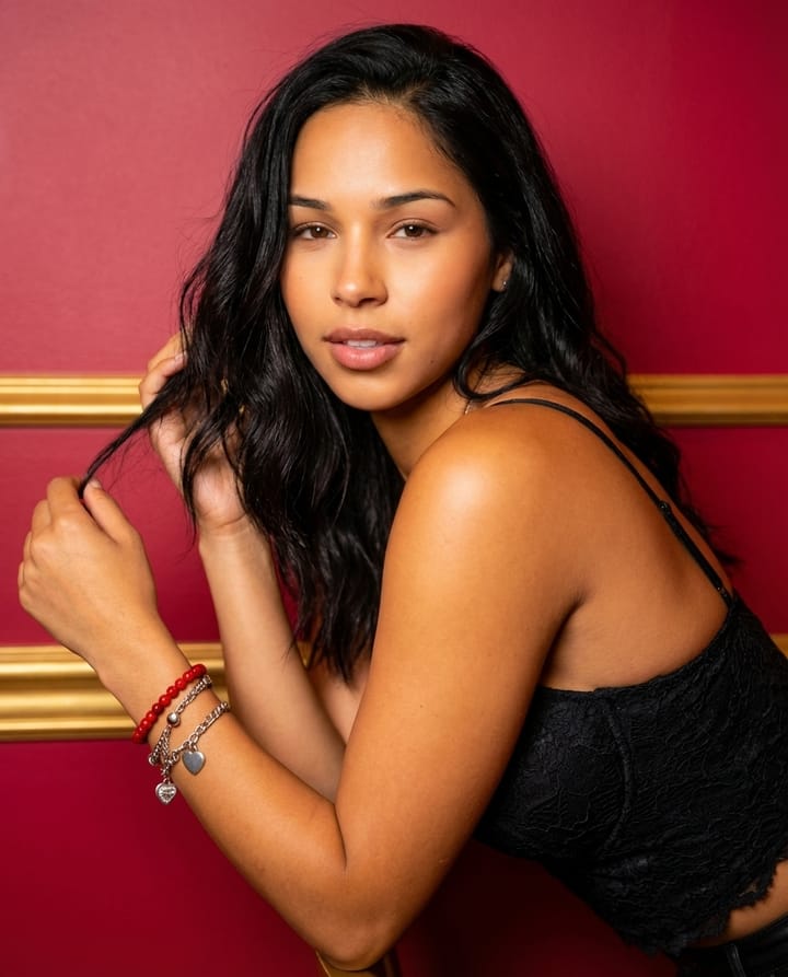 Luciana Vega profile media